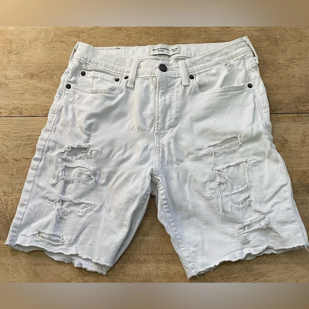 Abercrombie Kids Sz 15/16 White Denim Distressed Jean Shorts‎